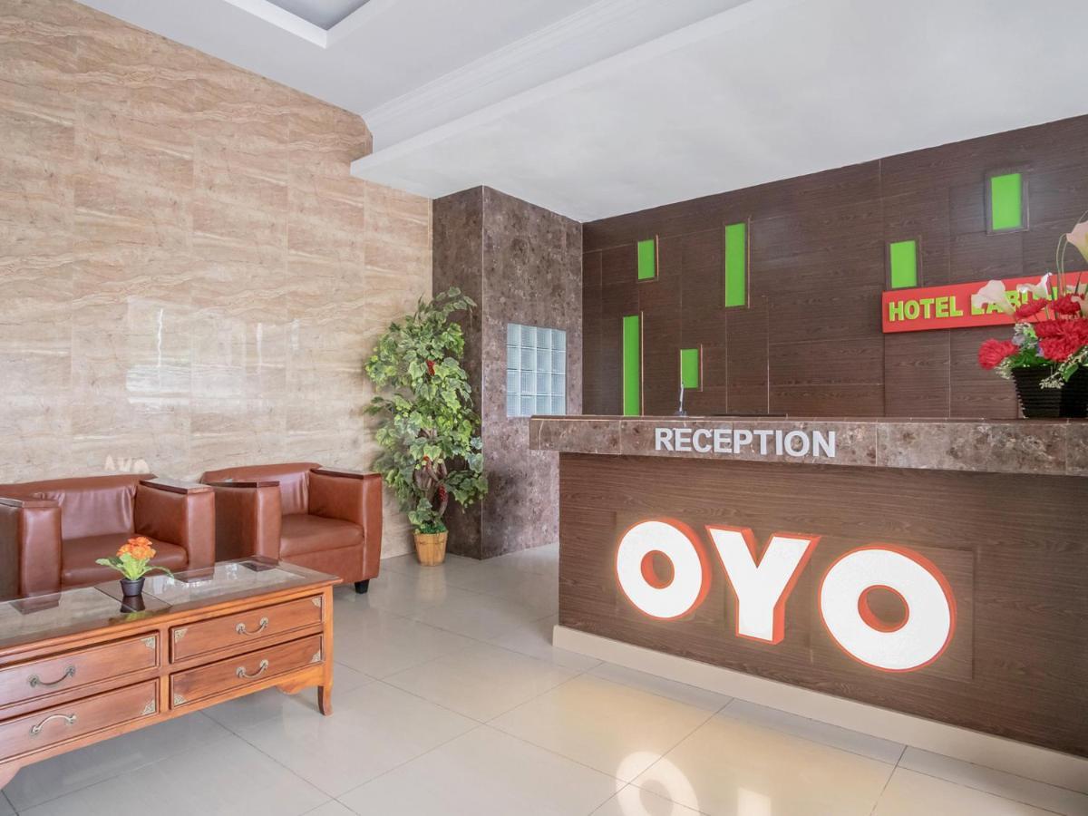 Oyo 741 Hotel Labuhan Raya Μεντάν Εξωτερικό φωτογραφία