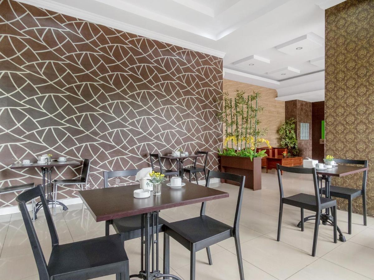 Oyo 741 Hotel Labuhan Raya Μεντάν Εξωτερικό φωτογραφία
