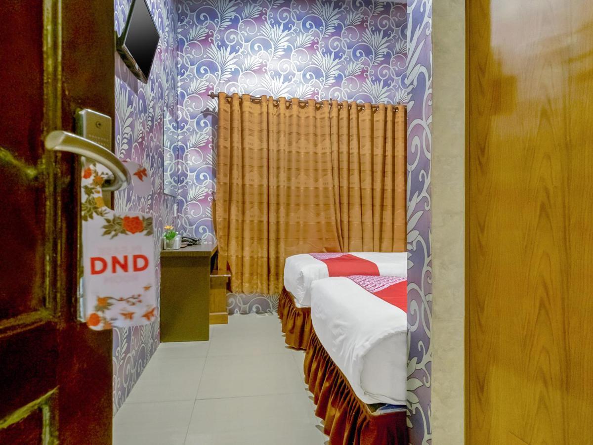 Oyo 741 Hotel Labuhan Raya Μεντάν Εξωτερικό φωτογραφία