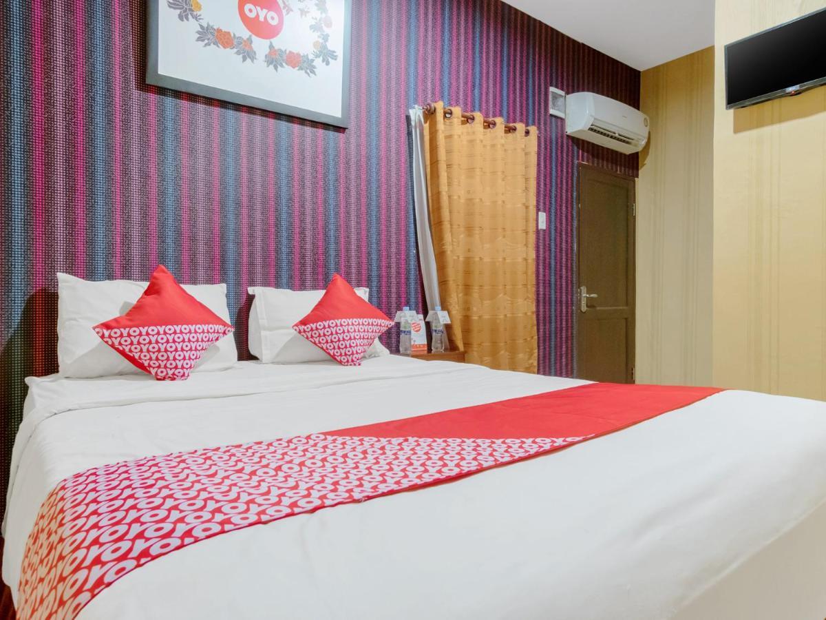 Oyo 741 Hotel Labuhan Raya Μεντάν Εξωτερικό φωτογραφία