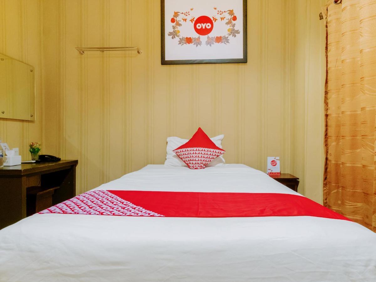 Oyo 741 Hotel Labuhan Raya Μεντάν Εξωτερικό φωτογραφία