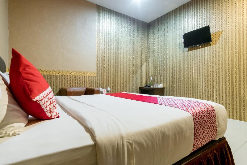 Oyo 741 Hotel Labuhan Raya Μεντάν Εξωτερικό φωτογραφία